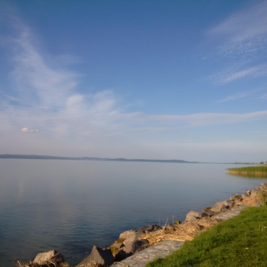Beach Resident Balatonszemes Luaran gambar