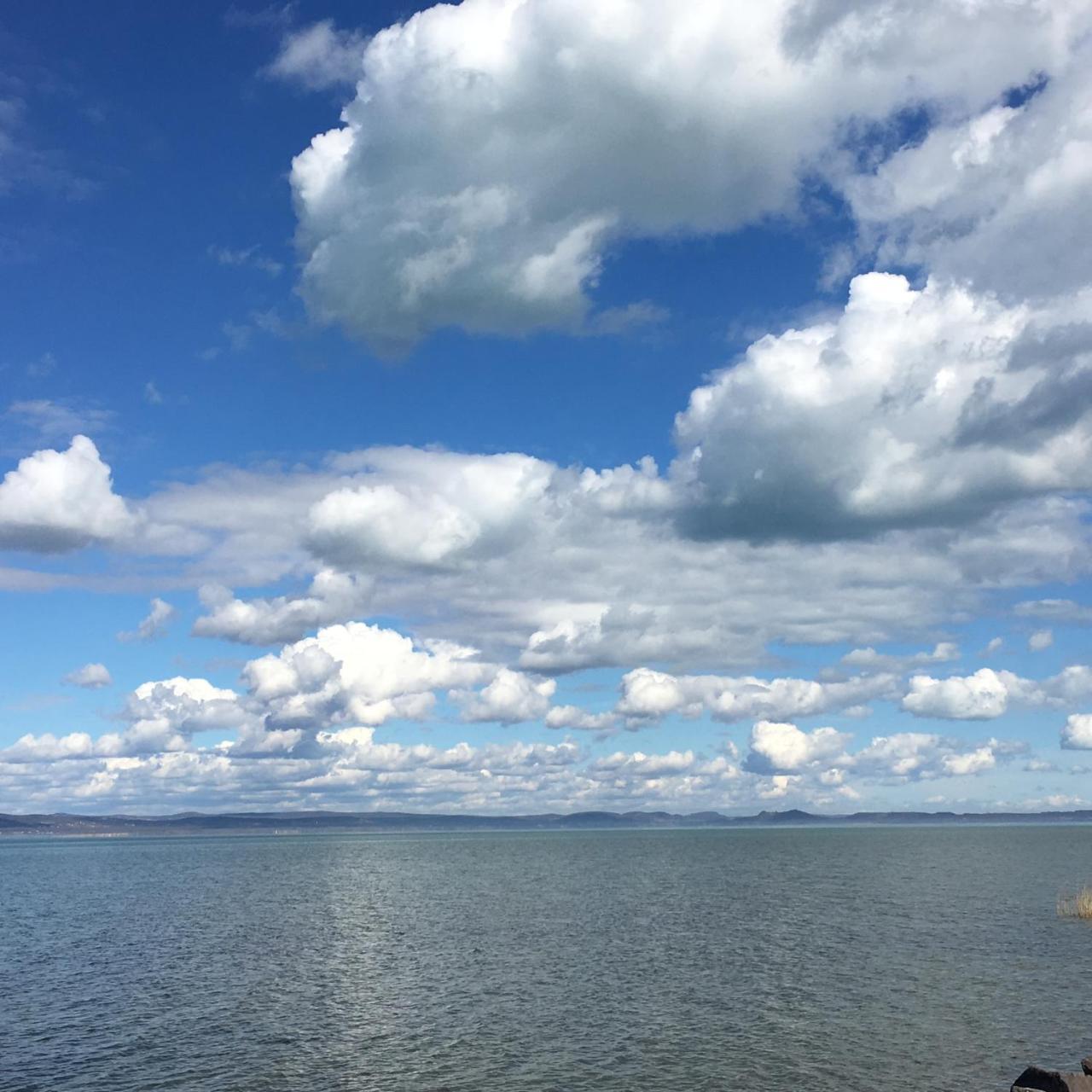 Beach Resident Balatonszemes Luaran gambar